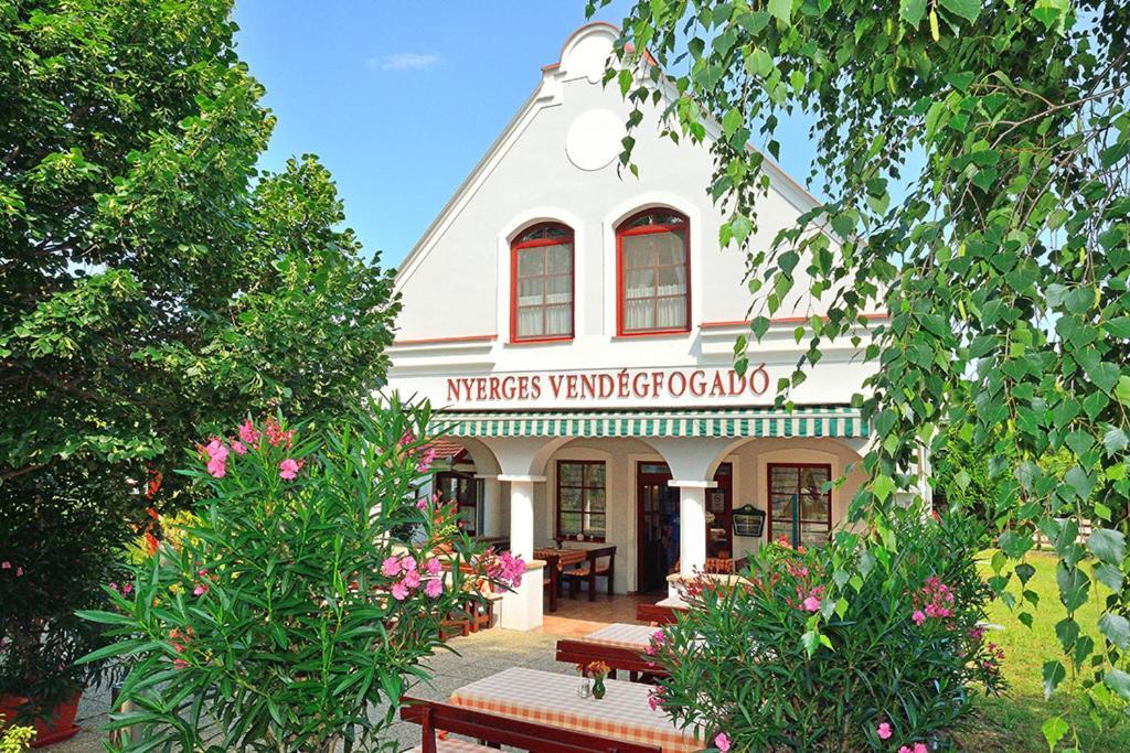 HegykőNyerges Vendegfogado住宿加早餐旅馆 外观 照片